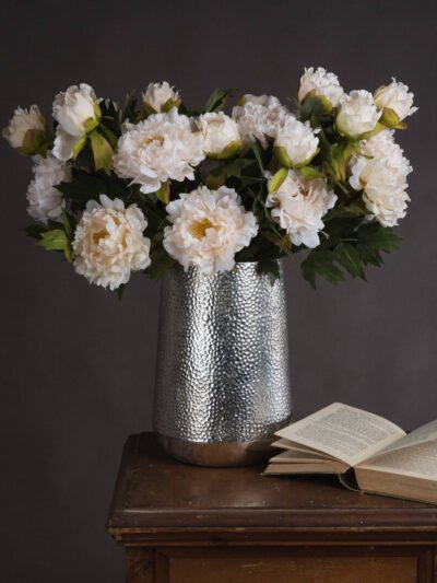 White Fashion Peony